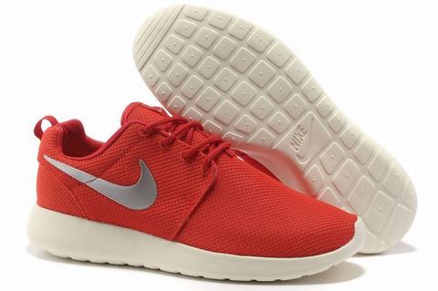 nike roshe run youth gs chaussures noir argent